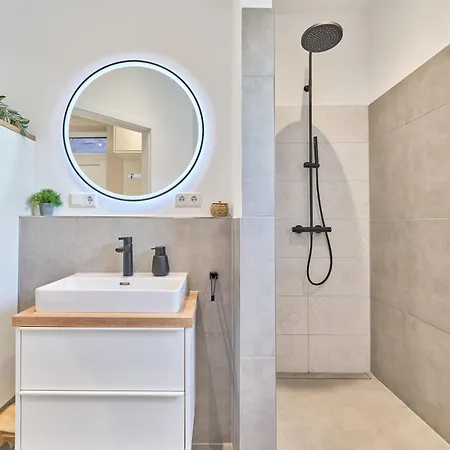 Saltwater House Safe Haven Apartment